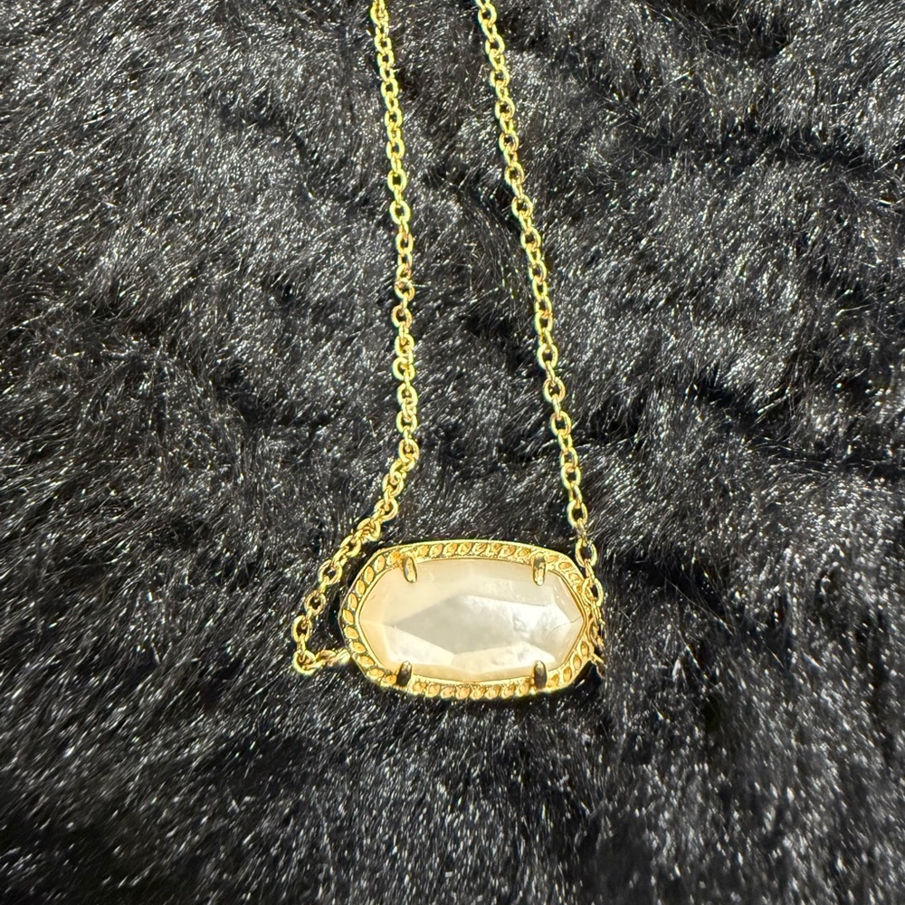 Kendra Scott Elisa Pendant Necklace